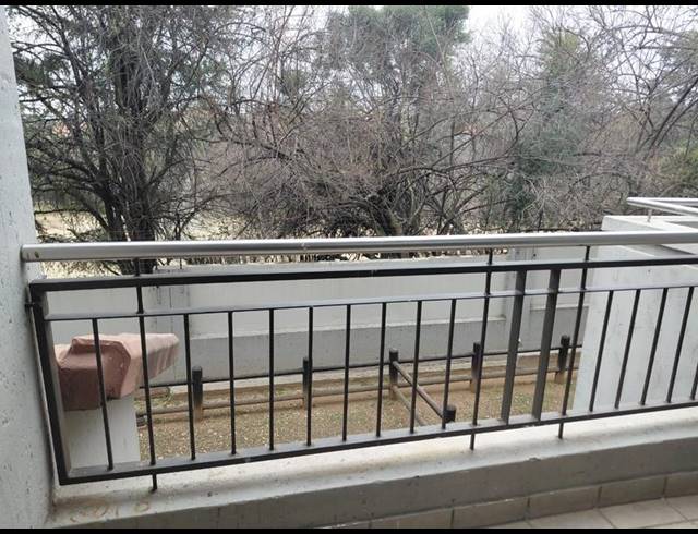 2 BEDROOM APARTMENT FOR SALE IN SUNNINGHILL